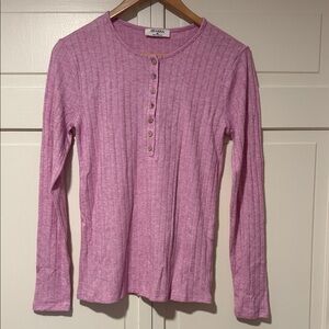 Zenana Outfitters Ribbed Henley Long Sleeve Top Light Lavender Pink size medium